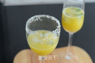 Carambola Icy Cocktail recipe