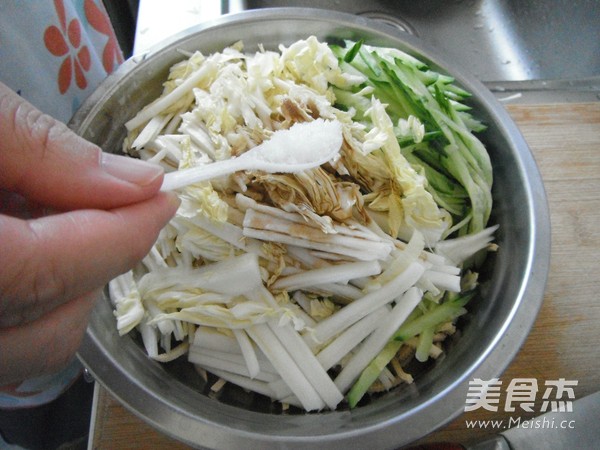 Tofu with Cabbage Heart and Cucumber recipe