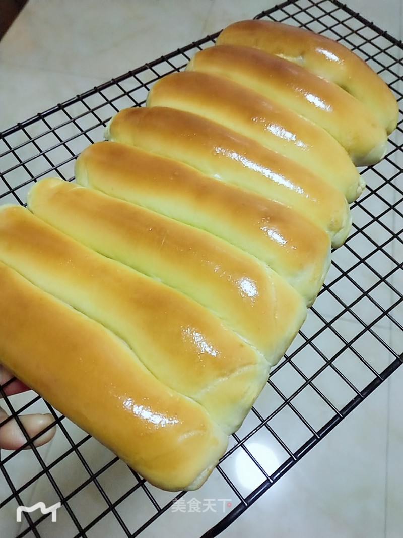 Light Cream Bean Paste Buns recipe
