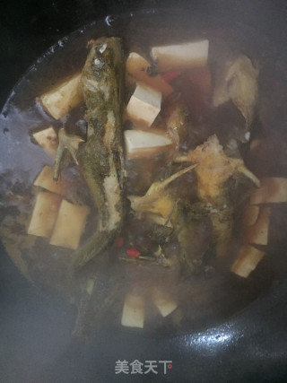 Braised Tofu with Yellow Bone Fish recipe