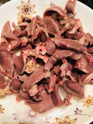 Sour and Spicy Chicken Gizzards recipe