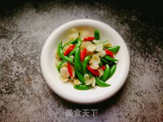 #团圆饭# Lily Fried Sweet Beans recipe