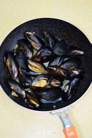 [deciphering The Tip of The Tongue] #相逢#--french Mussels recipe