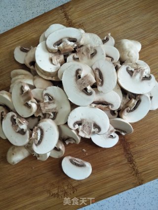 Stir-fried Mushrooms with Red Braised Pork recipe