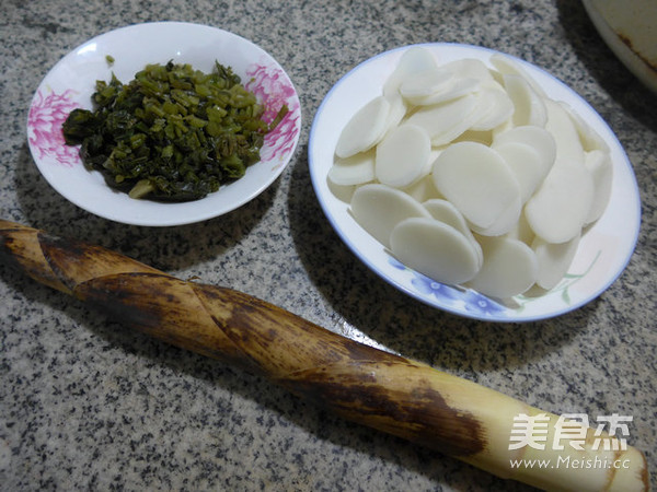 Pickled Vegetables and Leishan Rice Cake Soup recipe