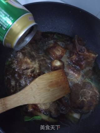 Braised Oxtail with Beer recipe
