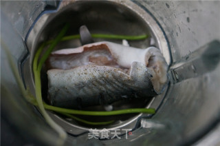 Fresh Eel and Seaweed Soup recipe