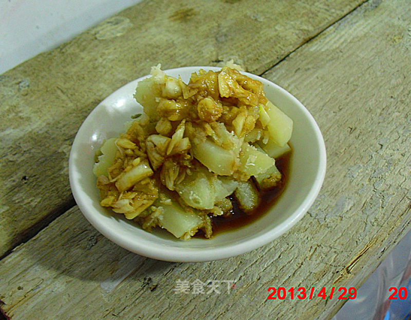 Steamed Potatoes with Garlic recipe