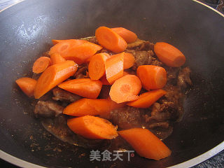 Braised Beef Brisket and Carrots in Red Curry recipe