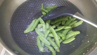 Stir-fried Sweet Beans with Shrimp and Corn recipe