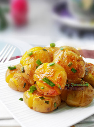 Pan-fried Black Pepper Potatoes recipe