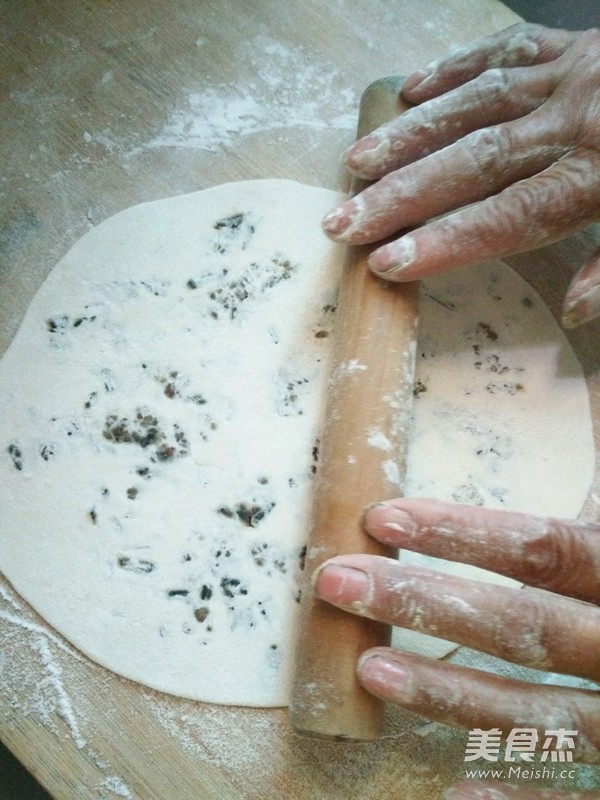 Plum Dried Vegetable Biscuits recipe