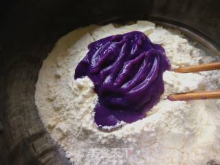 Purple Sweet Potato Pumpkin Two-color Roll recipe