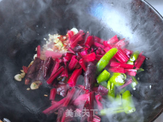 Stir-fried Red Stalk Beets recipe