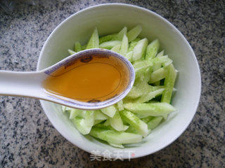 Light Pepper Mixed with Cucumber recipe