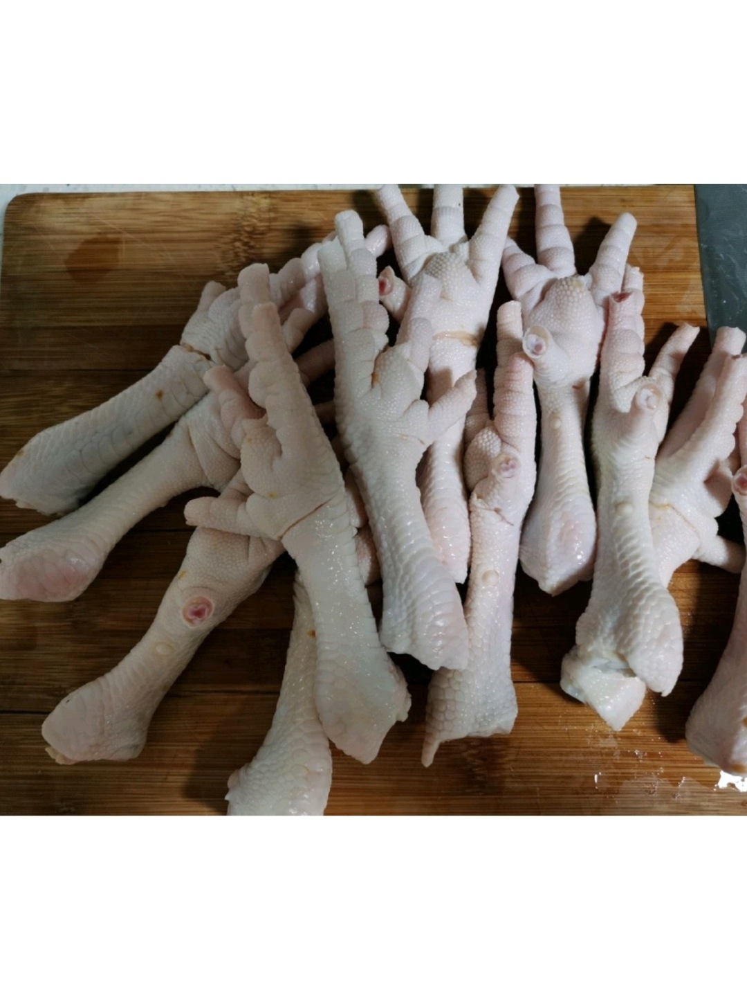 Sour and Spicy Lemon Chicken Feet recipe