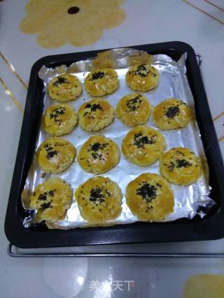 Peanuts and Peach Crisps recipe