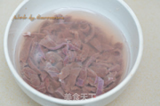 Fried Liver Shreds with Houttuynia Cordata recipe