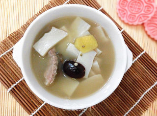 Pleurotus Eryngii Lean Meat Soup with Pepper recipe