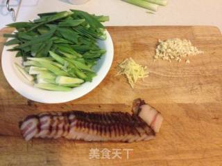 New Year Flavor Hunan Cuisine-stir-fried Bacon with Green Garlic recipe