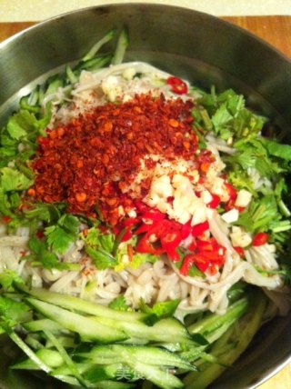 Enoki Mushroom Mixed with Cucumber (diet Dish) recipe