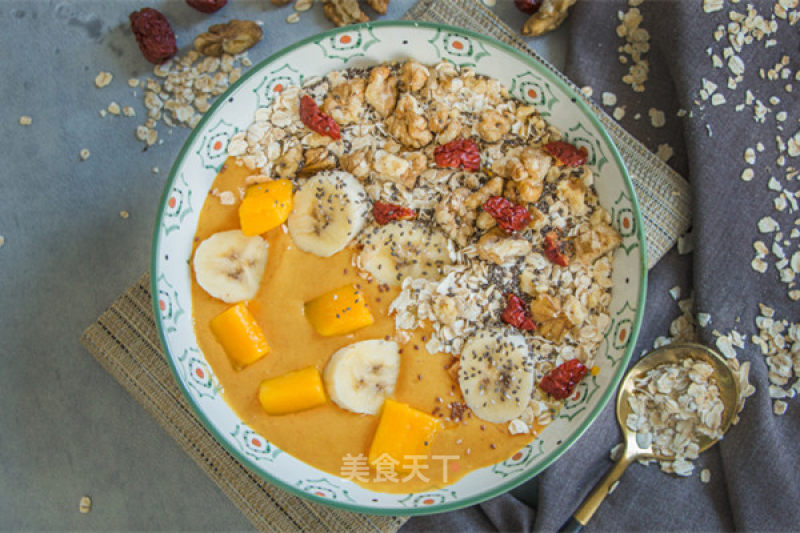 The Smoothie Bowl that Maxed Out The Circle of Friends recipe