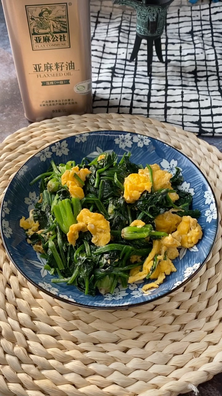 Scrambled Eggs with Linseed Oil (flax Oil) and Spinach recipe