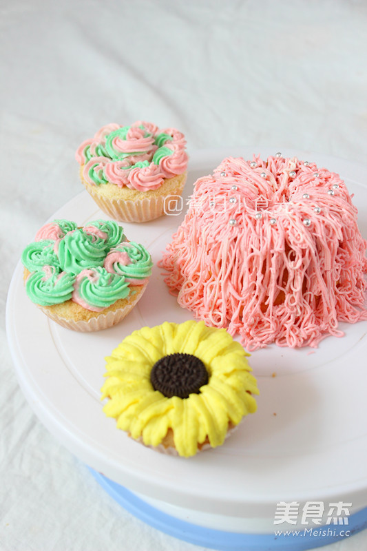 Cup Cake Decorating recipe