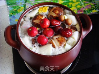 Kunbo Casserole Stewed Mushroom Pork Rib Soup recipe