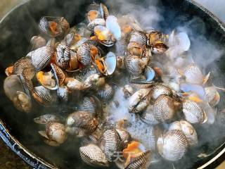 Scallion Mixed with Hairy Cockles#家乡的味# recipe