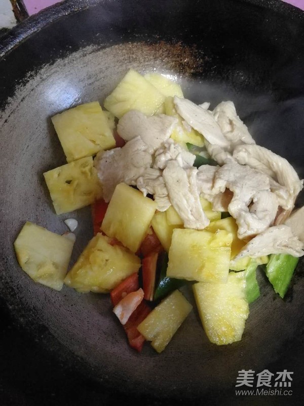 Pineapple Chicken Slices with Colored Peppers recipe