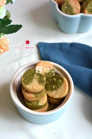 #aca烤明星大赛#two-color Almond Biscuits recipe