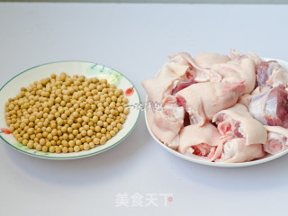 Soy Stewed Pork Knuckle recipe