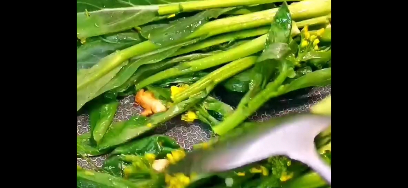 Vegetarian Stir-fried Rape Blossoms recipe