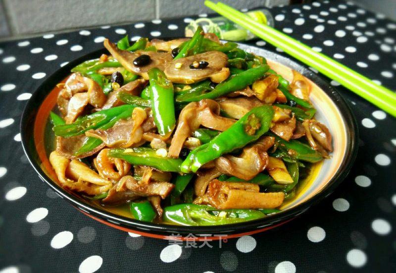 Stir-fried Spicy Duck Gizzards recipe