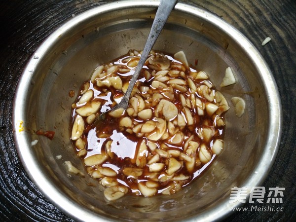 Steamed Yellow Sand Clam with Garlic Pepper recipe