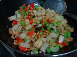 Fried Fish Cakes with Celery and Shrimp recipe