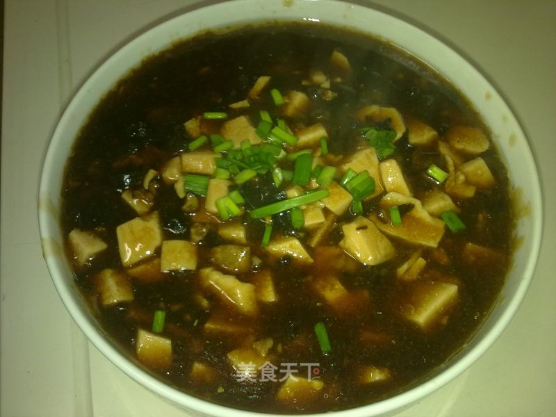 Tofu Soup with Mushroom and Mushroom Warm in Winter