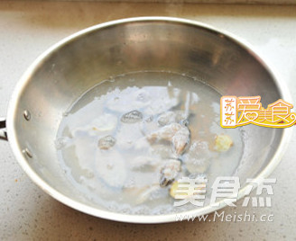 Supor Black Fish Soy Milk Mushroom Stew recipe