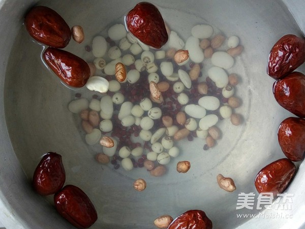 Lotus Seed Longan Laba Congee recipe