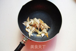 Low Oil and Healthier: Fried Pleurotus Eryngii with Laba Garlic recipe