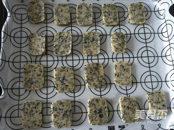 Black Sesame Seaweed Biscuits recipe