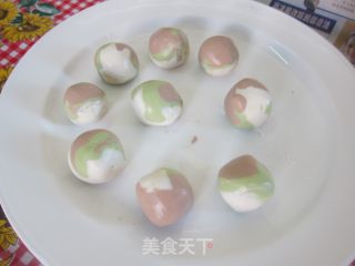 Color Version の【liu Li Tang Yuan】 recipe