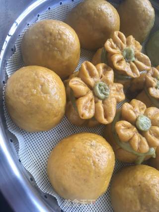 Chinese Wolfberry Bean Paste Buns recipe