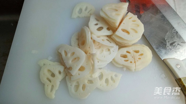 Fried Lotus Root Slices with Laba Garlic recipe