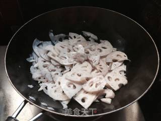 Sauerkraut Lotus Root Slices recipe