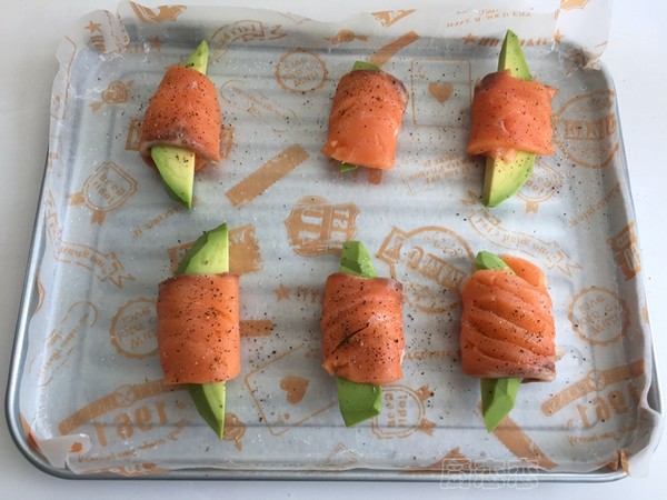 Salmon Avocado Roll recipe