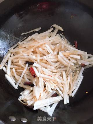 Vegetarian Stir-fried White Radish recipe