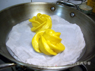 Work Overtime at Night to Make Roses recipe