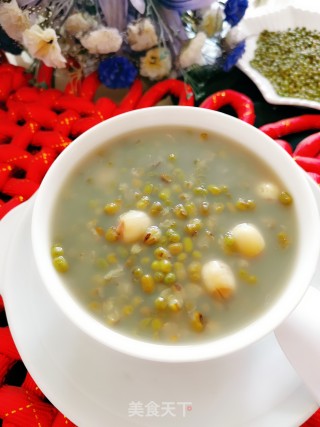 Lotus Seed Mung Bean Soup recipe